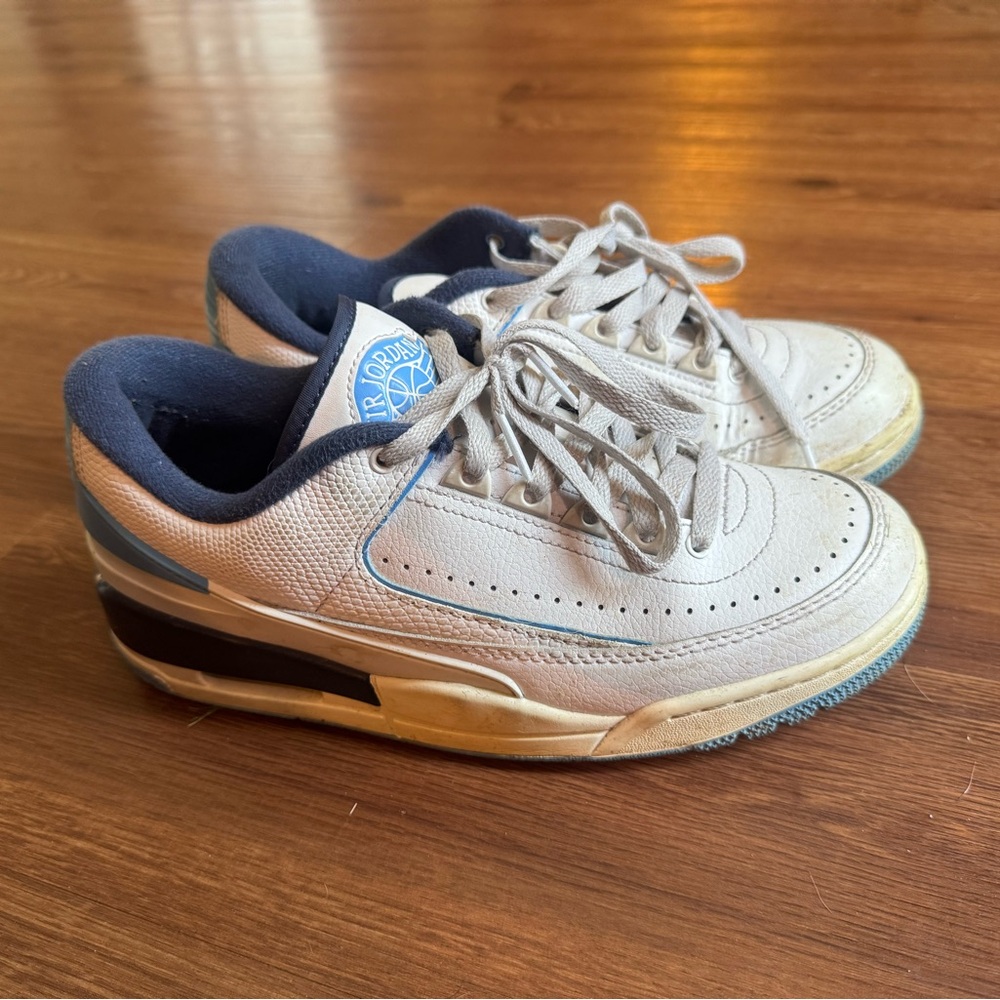 Nike Jordan Youth Sneakers in White, Navy and Light Blue
